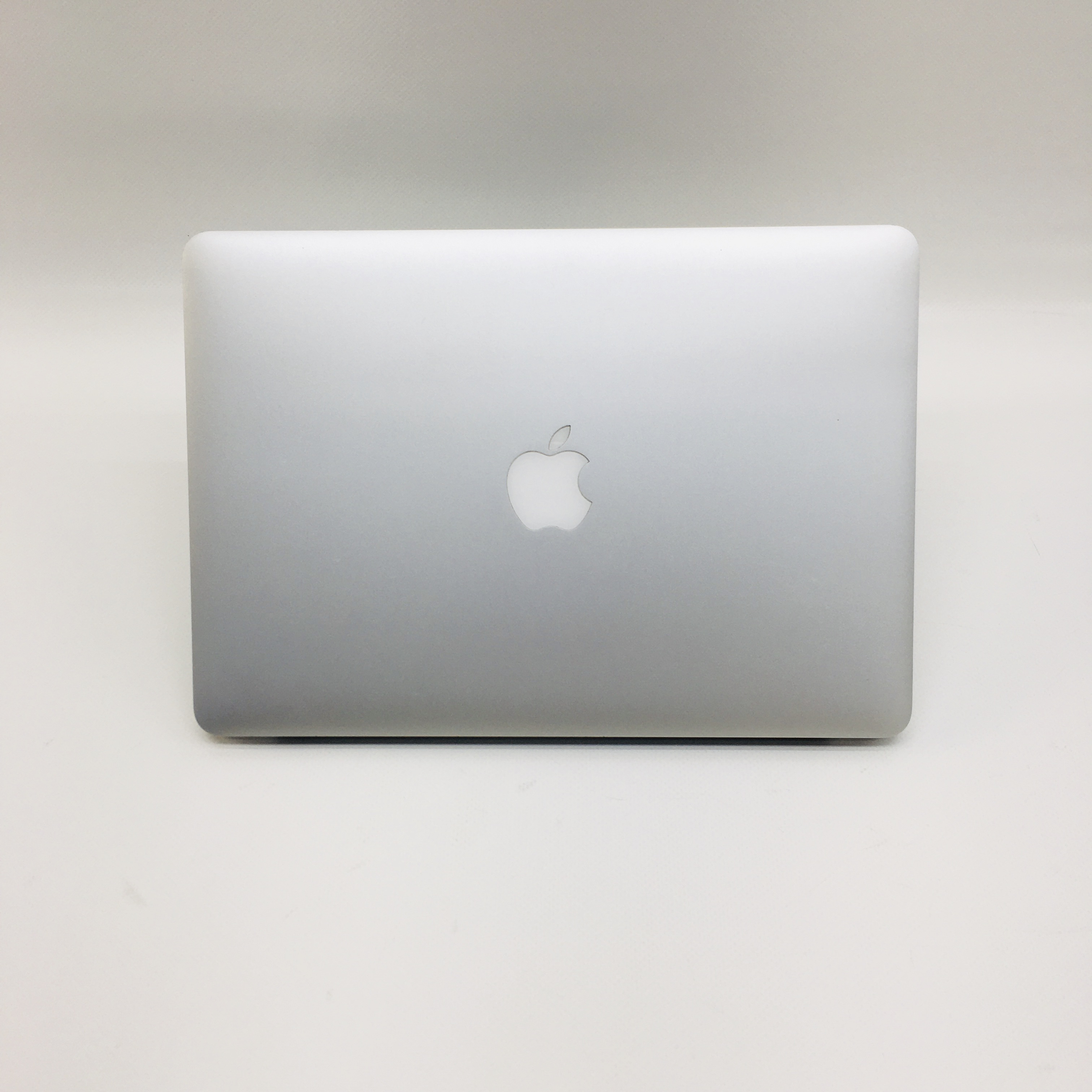MacBook Air 13" Early 2015 (Intel Core i5 1.6 GHz 8 GB RAM 256 GB SSD), Intel Core i5 1.6 GHz, 8 GB RAM, 256 GB SSD, image 4